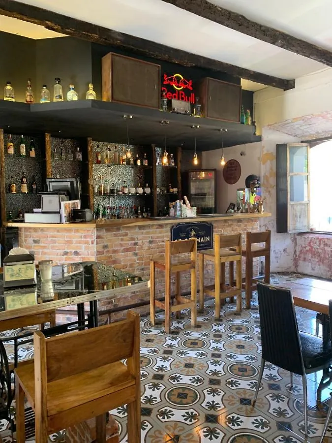 Nikikot Hostel & Hotel Antigua