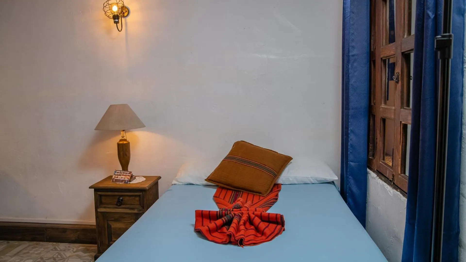 Nikikot Hostel & Hotel Antigua