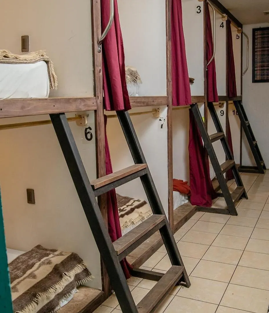 Nikikot Hostel & Hotel Antigua