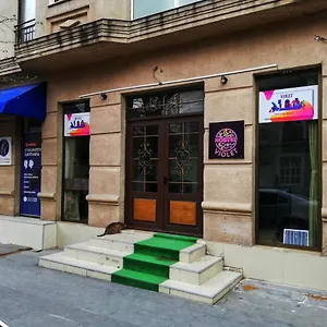 hostel-violet.alltbilisihotels.com/