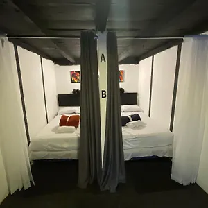Hotel Pub - Party, Antigua